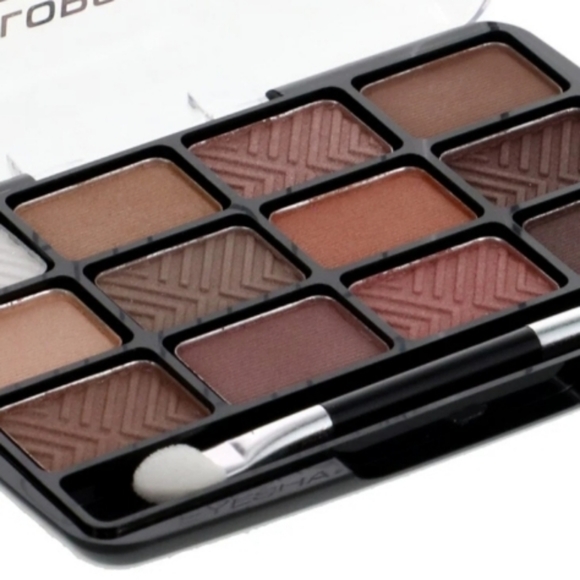 L.A.Colors 6 color Eyeshadow Palette Lucky, Haute and 12 color Traditional. - Picture 9 of 11